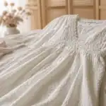 Ma boheme robe blanche bohème en dentelle, plis fluides et lin naturel