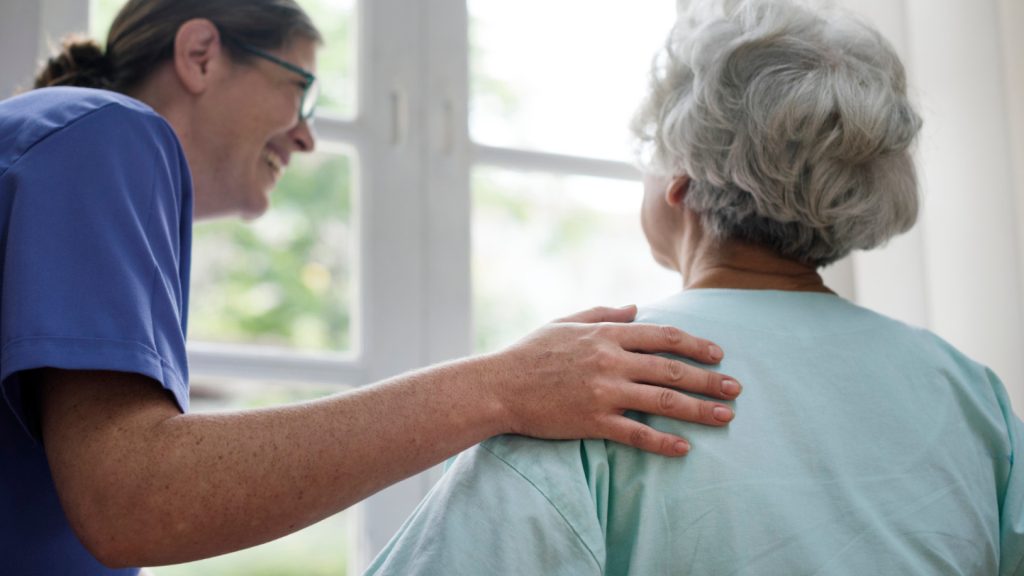 Maintien à domicile : comment préserver l’autonomie d’une personne âgée ?